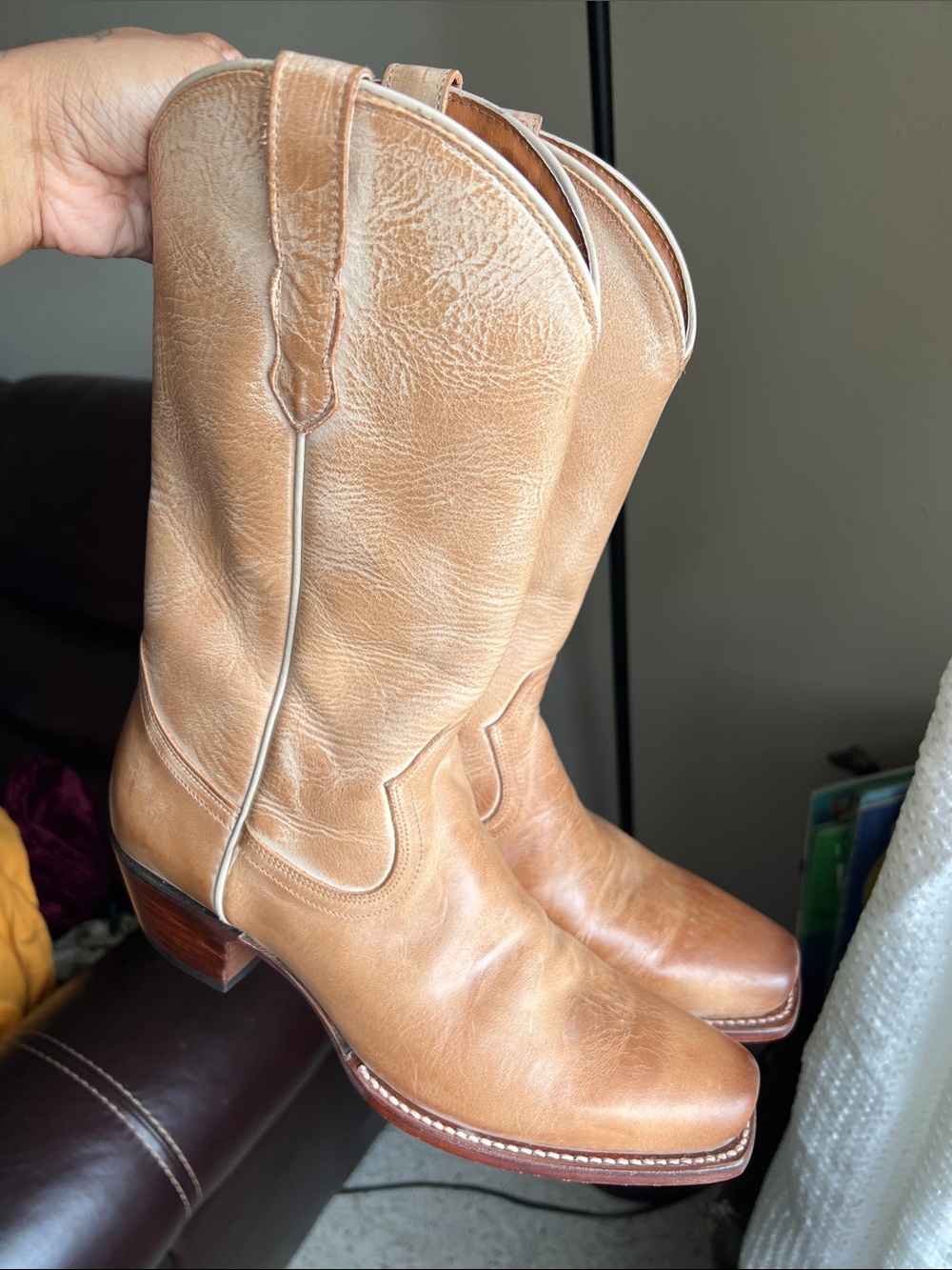 Cleo and wolf boots 9.5